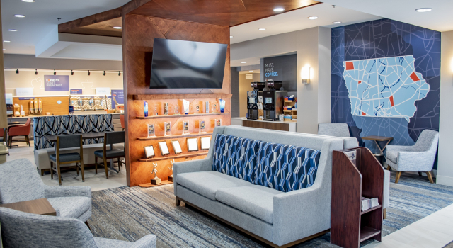 Holiday Inn Express & Suites - Mason City, an IHG Hotel, Reserva ahora Hotel Mason City Iowa