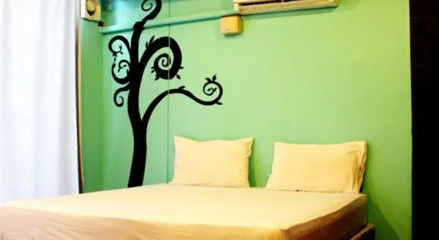 Rod Fai Fah Apartment