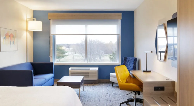 Номер Premium Holiday Inn Express & Suites Rhinelander by IHG