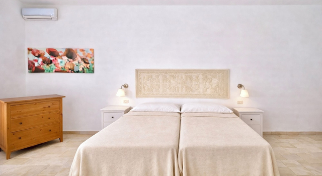 Residence with swimming pool in Santa Margherita di Pula, Забронировать Отель Санта-Маргерита-ди-Пула Южная Сардиния, рядом с Пляж Санта-Маргерита-ди-Пула