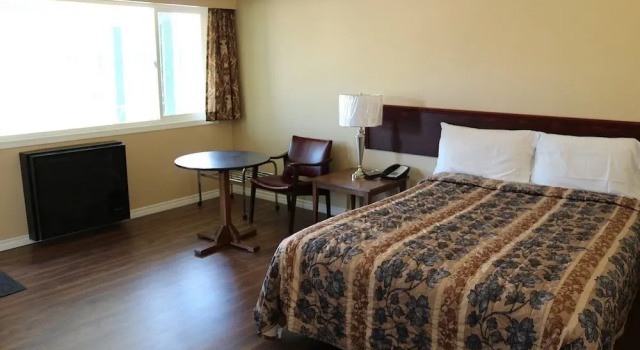Country Squire Motor Inn, Buchen Sie Gasthaus  