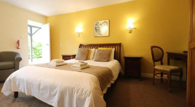 Номер Deluxe St Georges Lodge, Bisley