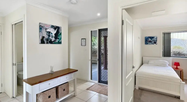 Beachside Retreat With Garage Parking, Buchen Sie Ferienwohnung Surf Beach New South Wales