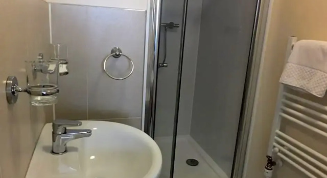 Номер Standard Novar Arms Hotel