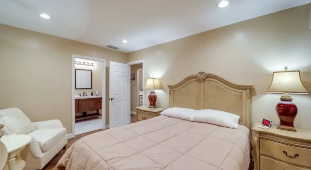 Апартаменты с 3 комнатами с балконом Mtn-view Condo w/ Lookout Deck in Banner Elk!