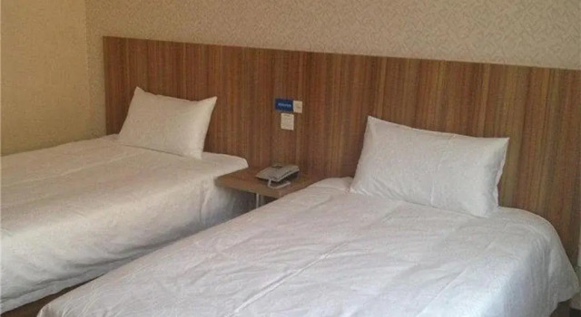 Yake E-Home Kuaijie Hotel Luquan Branch, Book Hotel Luquan Hebei