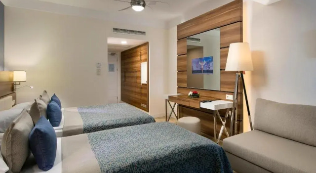 Номер Deluxe Standard Limak Atlantis Deluxe Hotel Belek