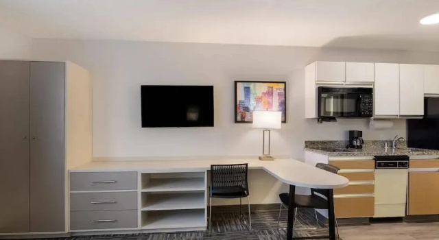 Люкс MainStay Suites Omaha Old Mill