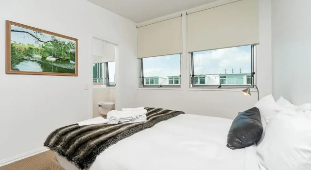 QV Right on the Water Apartment - 338