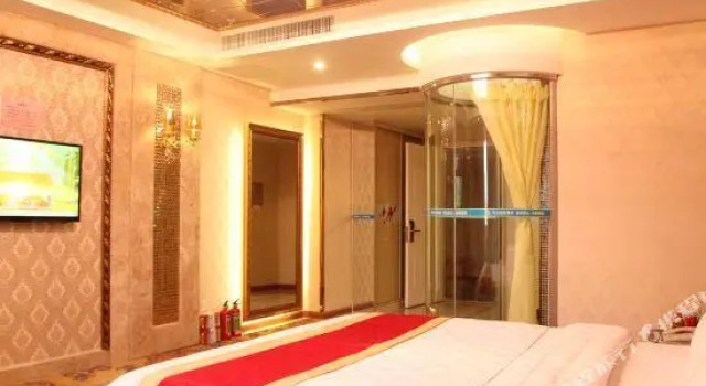 HaoLong Business Hotel