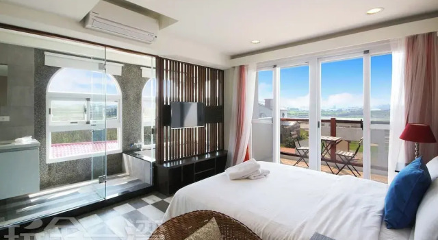 Двухместный номер Standard с балконом Malibu OceanView Homestay