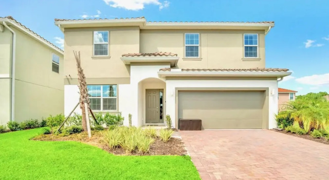 9BR Family Home w Pool Hot Tub- Near Disney, Rezerwuj Hotel Kissimmee Kissimmee