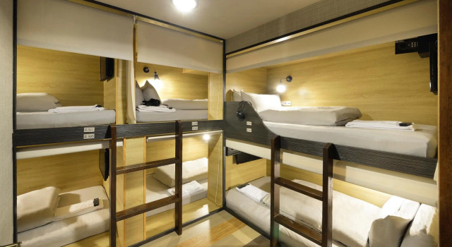 Кровать в общем номере (мужской номер) Work Inn 101 慕誠青年旅館