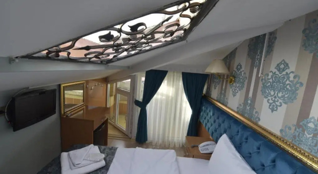 Номер Economy Golden Palace Hotel