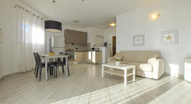 Awesome Apartment in Moneglia With 2 Bedrooms, Wifi and Outdoor Swimming Pool, Book Lejlighed Hoteller i Moneglia med pool, Swimmingpool