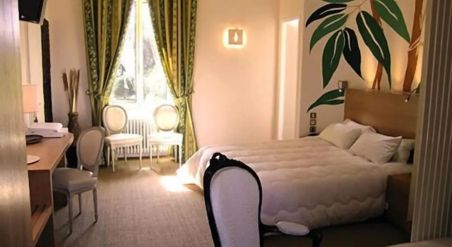 Hotel Domaine du Breuil, Забронировать Отель Отели в центре Коньяка, в центре, Парковка, Завтраки, Завтраки