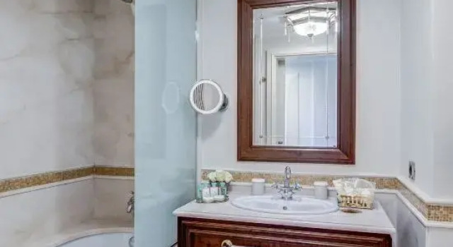 Номер Premium Angels Peninsula Hotel