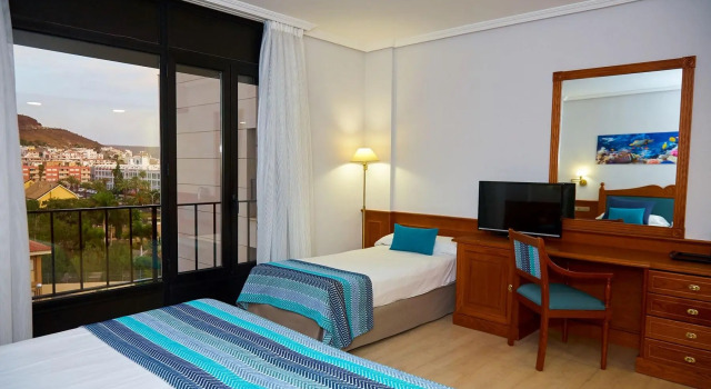 Трёхместный номер Standard Hotel Zentral Center