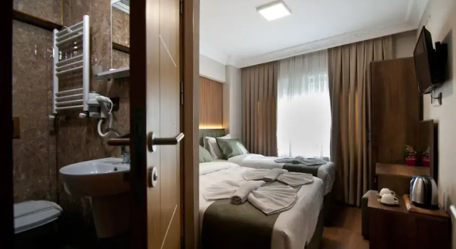 Aurora Eco Hotel