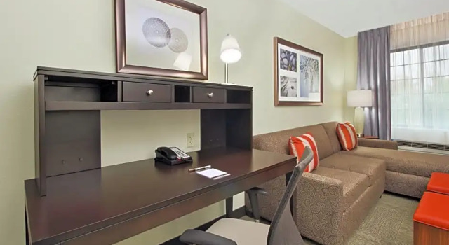 Номер Standard Staybridge Suites Tysons - McLean by IHG