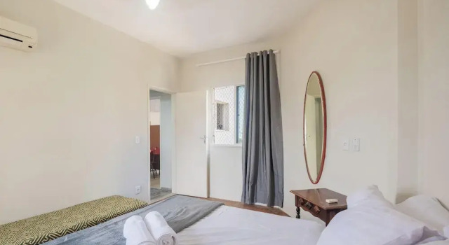 2-bedroom Apt Only 500m From the Beach Nos0201