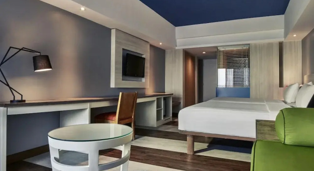 Luxo Single quarto varanda Mercure Convention Centre Ancol