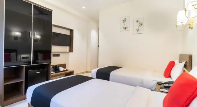 Clove Boutique by OYO Rooms