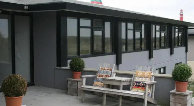 Zandt aan Zee, Забронировать Отель Схирмонниког West Frisian Islands, рядом с Westerplas