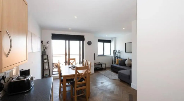 Air Host and Stay - Liverpool The Atrium sleeps 6 great value
