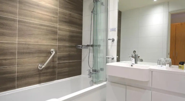 Семейный номер Standard с балконом Langstone Cliff Hotel