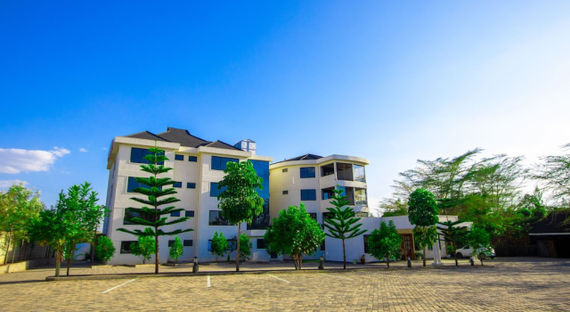 Olive Lake Elementaita Lodge, Prenota Hotel Gilgil Nakuru County, vicino a Lake Elementaita