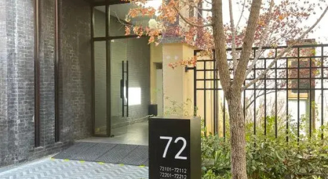 To the Clouds·e-Villa, Prenota Hotel Lijiang Yunnan