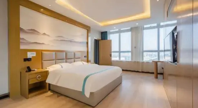 Люкс VX Hotel (Hefei Railway Station North Square Zhusi Beach Subway Station)