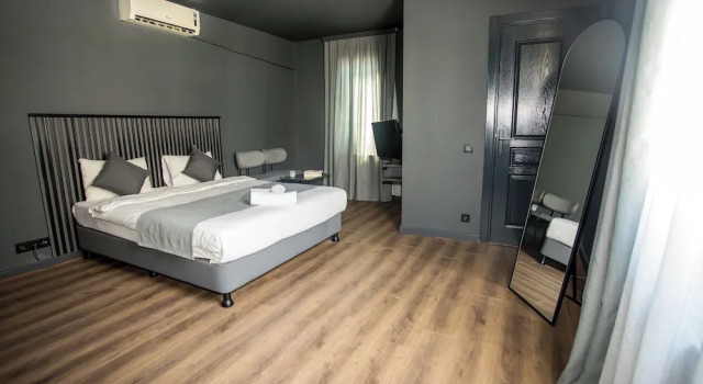 Студия Deluxe Arkem City Hotel