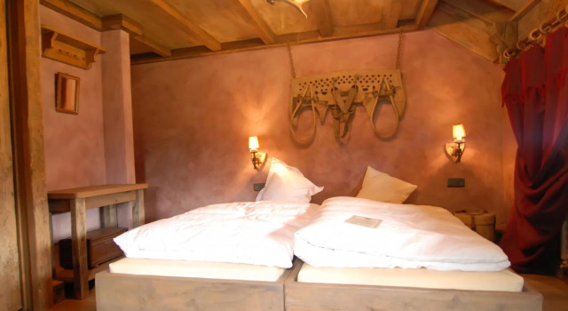 Opulent Chalet in Thirimont With Turkish Steambath, Rezerwuj Chalet Waimes 