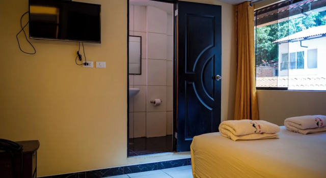 Economy Zimmer Don Feli House