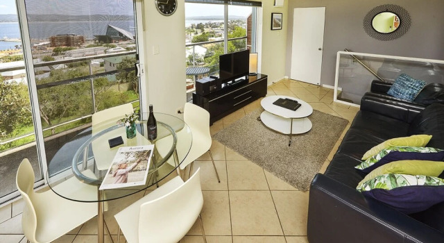Апартаменты с 3 комнатами с балконом Albany Harbourside Apartments And Houses
