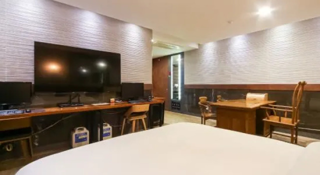 Süit Motel 123