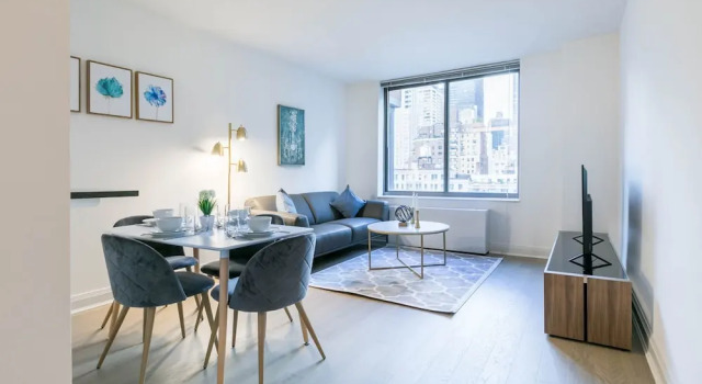 Fully Furnished 1BR in Murray Hills