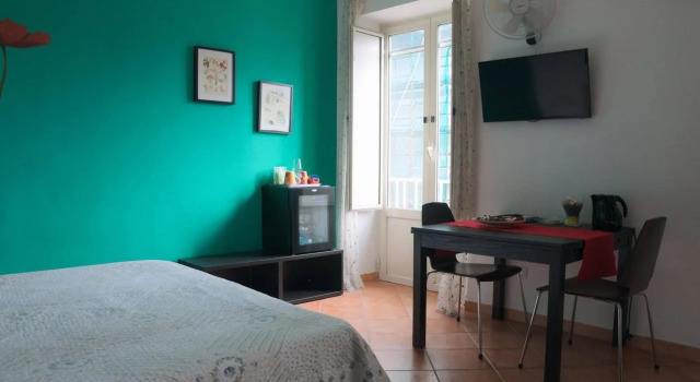 B&B Sweet Home Sophia, Забронировать Отель Поццуоли Кампания, рядом с Amphitheatre Flavius
