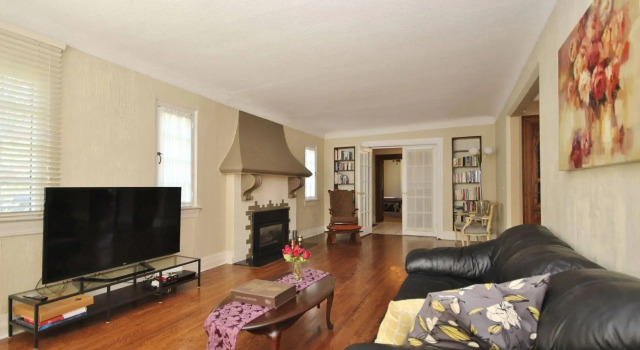 Ambassador B&B, Prenota Bed & breakfast Hotel a Ontario con parcheggio, Parcheggio