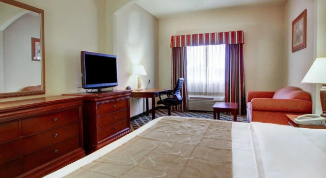 Люкс Clarion Suites Vidalia Riverfront