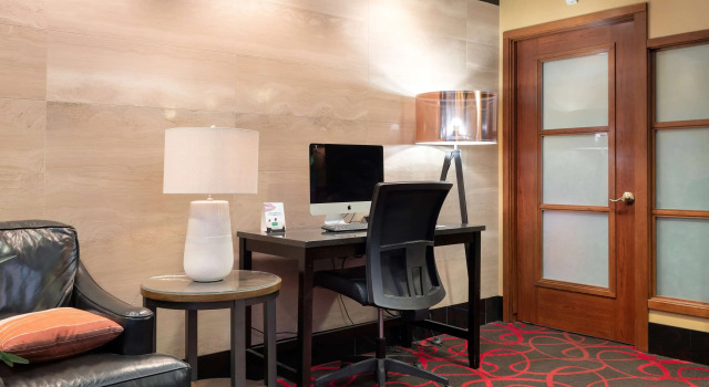 Best Western Plus Columbia River Hotel, Buchen Sie Hotel SPA-Hotels in British Columbia, SPA