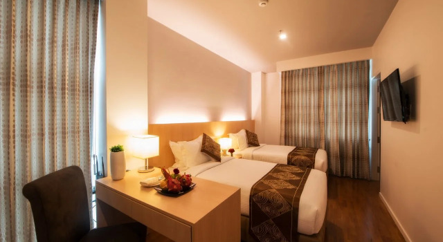 Wyne Hotel, Book Hotel Mayangone Township 