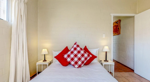 Waterfront Villa Retreat, Langebaan, Забронировать Дом для отпуска Лангебан провинция Западный Кейп, рядом с Гольф-клуб Langebaan