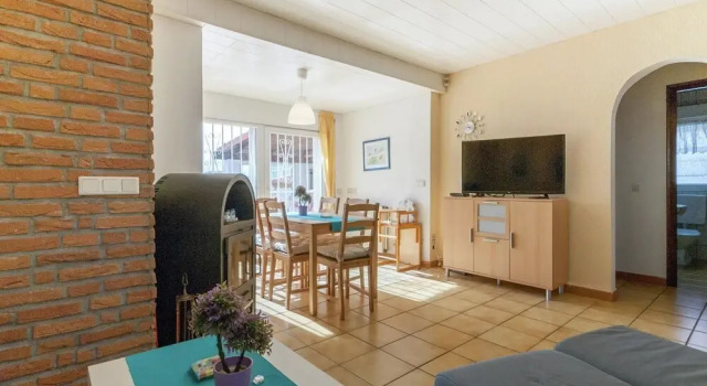 Nice House for 6 People With Private Pool and own Mooring in Empuriabrava, Забронировать Отель Отели Эмпуриабравы 3 звезды, 3*