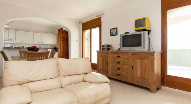 Aguamarina 30794, Varaa Hotelli Hotellit Tarragonès uima-altaalla, Uima-allas