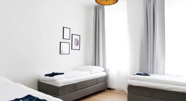 RockChair Apartment Greifswalder Straße, Book Apartment Hotels in Berlin with Parking, near Zeiss Großplanetarium, Parking