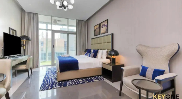 Majestine Stylish Studio with Canal View