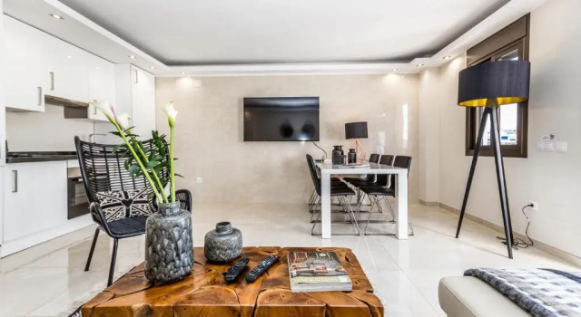 Апартаменты Luxurious 2 Bed Puerto Banús Apt - RDR193